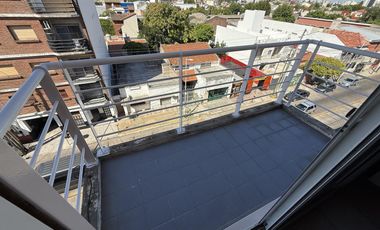 Departamento dos ambientes con BALCON y COCHERA en Villa Dominico