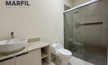 Casa en Renta en Residencial Real de Comala Colima Frente Jardín con Roofgarden