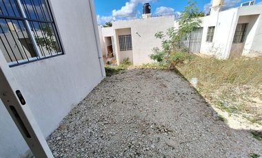 Casa en venta en esquina  Bicentenario Caucel, Mérida Yucatán