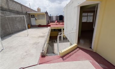 Se renta mini depa en amp. Santa Julia en Pachuca.