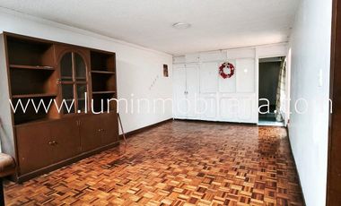 RENTA DE CASA TOWNHOUSE PARA OFICINAS O HABITACIONAL CD. SATELITE