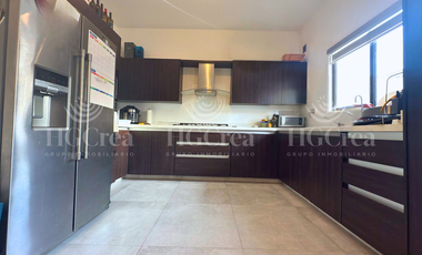 CASA EN RENTA EN CARRETERA NACIONAL