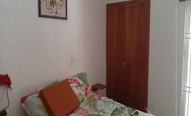 CASA EN RENTA SEMI AMUEBLADA COL. LINDAVISTA (RS)