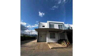 SE ARRIENDA CASA CONJUNTO CERRADO TERRANOVA