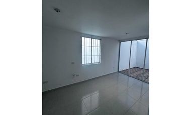 SE ARRIENDA CASA CONJUNTO CERRADO TERRANOVA