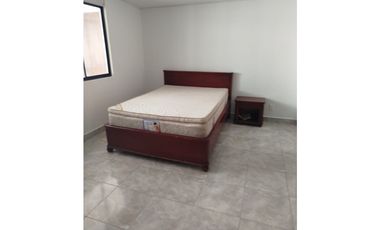 SE ARRIENDA O VENDE HERMOSA CASA EN FRENTE A LA CLINICA BUCARAMANGA