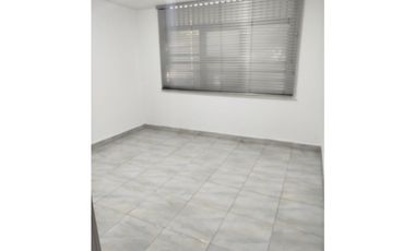 SE ARRIENDA O VENDE HERMOSA CASA EN FRENTE A LA CLINICA BUCARAMANGA