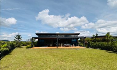 Casa finca de lujo en exclusiva parcelación en el retiro