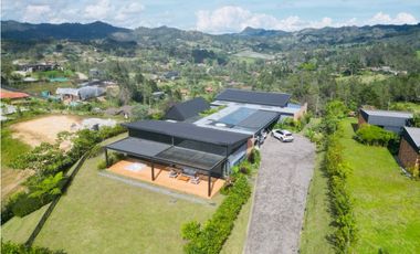 Casa finca de lujo en exclusiva parcelación en el retiro