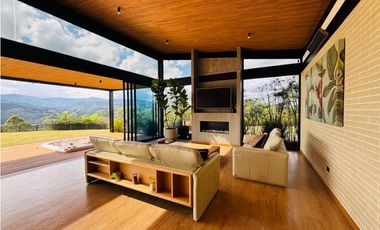 Casa finca de lujo en exclusiva parcelación en el retiro