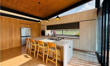 Casa finca de lujo en exclusiva parcelación en el retiro