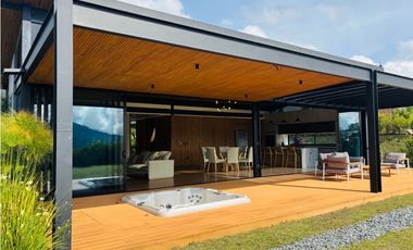 Casa finca de lujo en exclusiva parcelación en el retiro