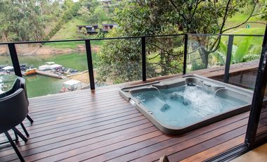VENTA DE CABAÑA EN PARCELACIÓN EL PEÑOL