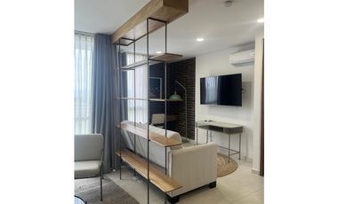 SE VENDE APARTASUIT  EN CERRITOS TOTALMENTE DOTADO