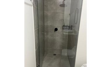 SE VENDE APARTASUIT  EN CERRITOS TOTALMENTE DOTADO