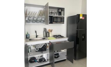 SE VENDE APARTASUIT  EN CERRITOS TOTALMENTE DOTADO