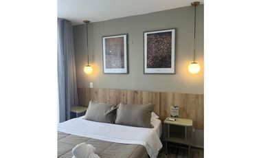 SE VENDE APARTASUIT  EN CERRITOS TOTALMENTE DOTADO