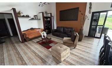 VENTA DE CASA CAMPESTRE EN TEBAIDA, QUINDO, COLOMBIA