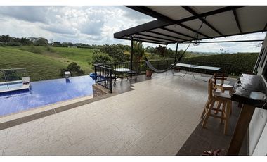 VENTA DE CASA CAMPESTRE EN TEBAIDA, QUINDO, COLOMBIA