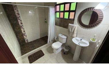 VENTA DE CASA CAMPESTRE EN TEBAIDA, QUINDO, COLOMBIA