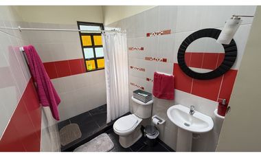 VENTA DE CASA CAMPESTRE EN TEBAIDA, QUINDO, COLOMBIA