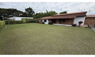 VENTA DE CASA CAMPESTRE EN TEBAIDA, QUINDO, COLOMBIA