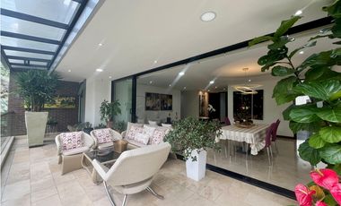 Venta apartamento con terraza - Los Balsos