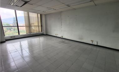 oficina comercial en arriendo Laureles Medellín.