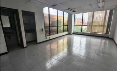 oficina comercial en arriendo Laureles Medellín.