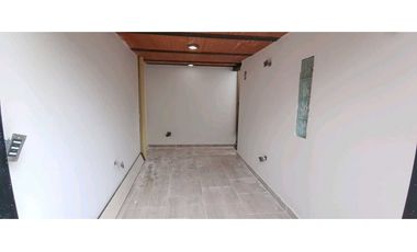 Arriendo Local comercial Cota avenida Libertado $750.000