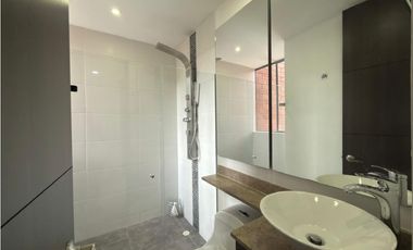 Apartamento en Envigado para la renta tradicional, piso 9