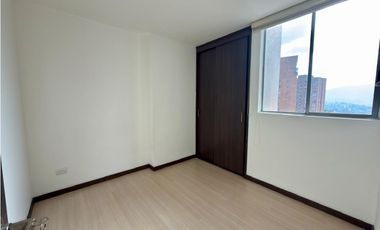 Apartamento en Envigado para renta tradicional, piso 13