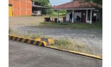 TERRENO INDUSTRIAL Y COMERCIAL EN VENTA , ANILLO VIAL -  VILLAVICENCIO