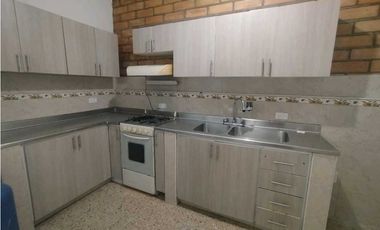 APARTAMENTO PARA RENTA EN LAURELES DON QUIJOTE.