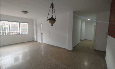 APARTAMENTO PARA RENTA EN LAURELES DON QUIJOTE.