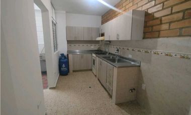 APARTAMENTO PARA RENTA EN LAURELES DON QUIJOTE.