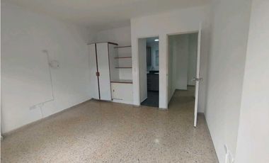 APARTAMENTO PARA RENTA EN LAURELES DON QUIJOTE.