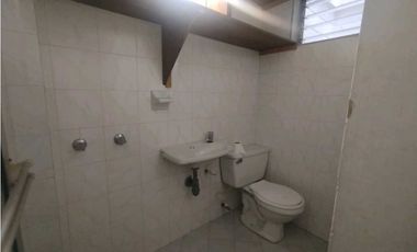 APARTAMENTO PARA RENTA EN LAURELES DON QUIJOTE.