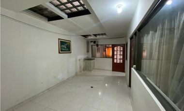 Venta de casa de 3 niveles en Kennedy Bogotá