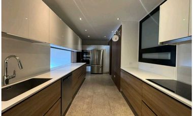 Chico Exclusivo Apartamento Iluminado en Zona Exclusiva