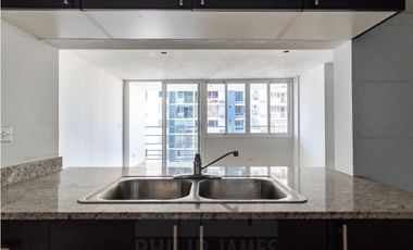 Venta de Apartamento en Transistmica: PH Cosmopolitan Tower