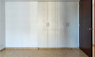 Venta de Apartamento en Transistmica: PH Cosmopolitan Tower