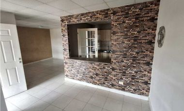 CASA A LA VENTA VILLAS DE MONTELIMAR CHORRERA