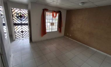 CASA A LA VENTA VILLAS DE MONTELIMAR CHORRERA