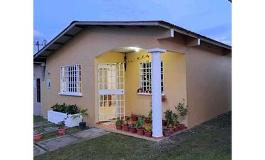 ALQUILO CASA COMODA DE 2 HABITACIONES EN LLANO MARIN PENONOMÉ