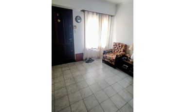 PH 3 ambientes garage y patio. Moreno y Neuquen