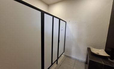 LOCAL EN VENTA OPORTUNIDAD PLAZA MIRADOR PABLO LIVAS GUADALUPE