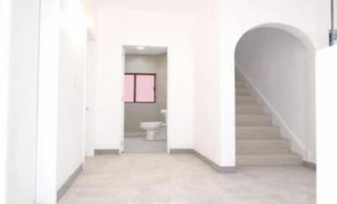 Casa para oficinas en col del valle