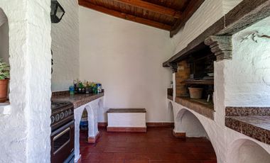 Casa venta 5 amb c/jardín, pileta, quincho. 387 m²