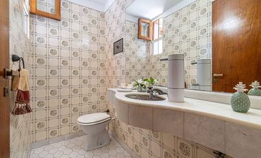 Casa venta 5 amb c/jardín, pileta, quincho. 387 m²